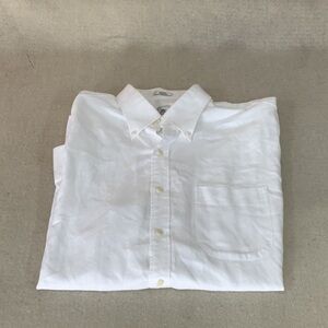 EUC Mens Long sleeve Peter Millar Classic White Men's button down shirt